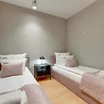 Deo Plaza Premium & Riverside By Downtown Apartahotel