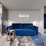 Apartahotel Deo Plaza Premium & Riverside By Downtown 4*