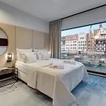 Deo Plaza Premium & Riverside By Downtown Apartahotel 4*