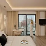 Deo Plaza Premium & Riverside By Downtown