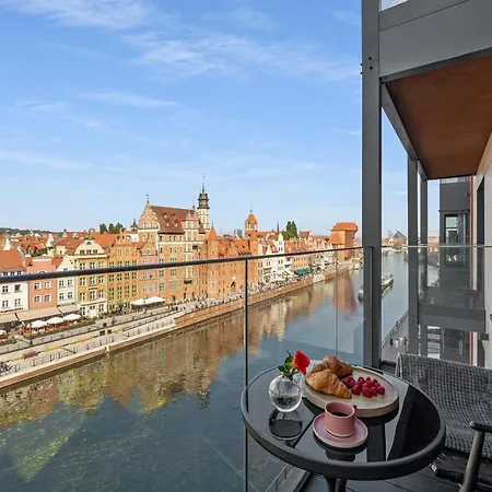 Apartment Deo Plaza Premium Suites, Riverside & Radisson By Downtown *