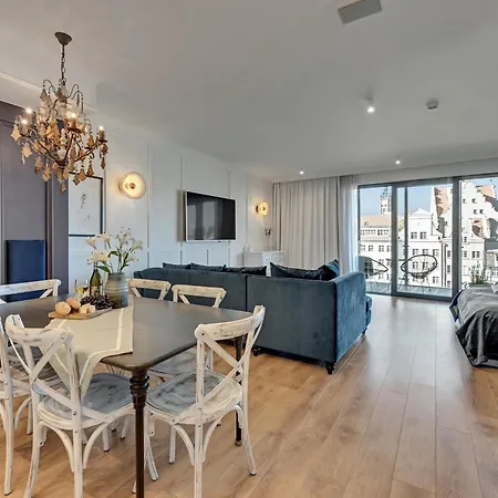 Hotel apartamentowy Deo Plaza Premium & Riverside By Downtown