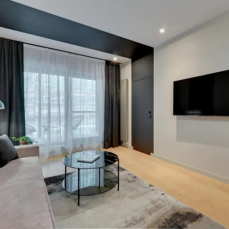 Deo Plaza Premium & Riverside By Downtown 4*