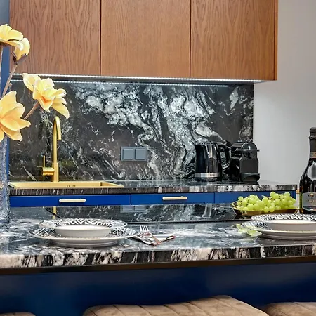 Deo Plaza Premium & Riverside By Downtown 4* Гданьск