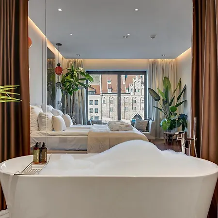 Deo Plaza Premium & Riverside By Downtown Apartman *