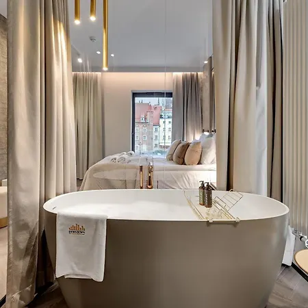 Deo Plaza Premium & Riverside By Downtown 4*