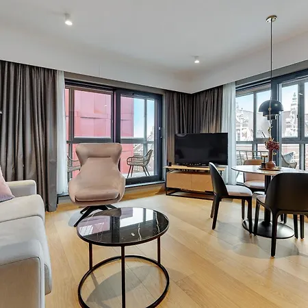 Apartment Deo Plaza Premium Suites, Riverside & Radisson By Downtown