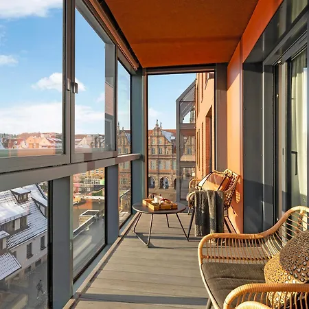 Deo Plaza Premium Suites, Riverside & Radisson By Downtown