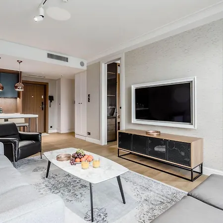 Deo Plaza Premium Suites, Riverside & Radisson By Downtown Apartament
