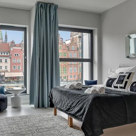 Deo Plaza Premium & Riverside By Downtown