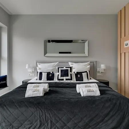 Deo Plaza Premium Suites, Riverside & Radisson By Downtown
