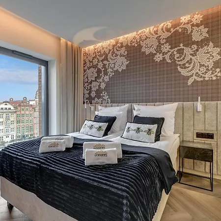 Deo Plaza Premium Suites, Riverside & Radisson By Downtown Apartment *
