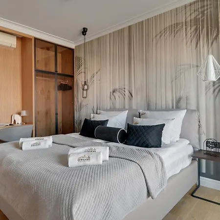 Apartment Deo Plaza Premium Suites, Riverside & Radisson By Downtown