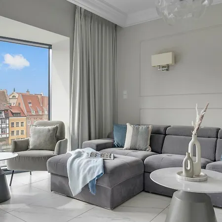 Deo Plaza Premium & Riverside By Downtown