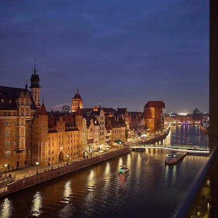 Deo Plaza Premium & Riverside By Downtown 4*