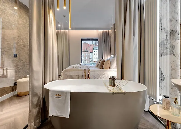 Deo Plaza Premium & Riverside By Downtown 4*