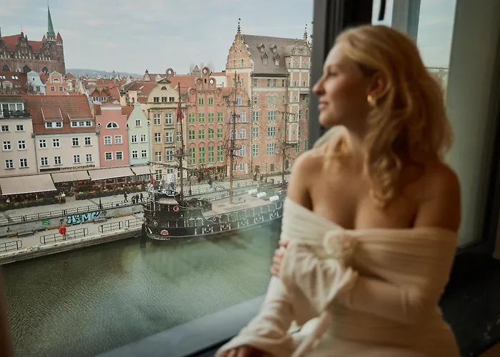 Aparthotel Deo Plaza Premium & Riverside By Downtown 4*