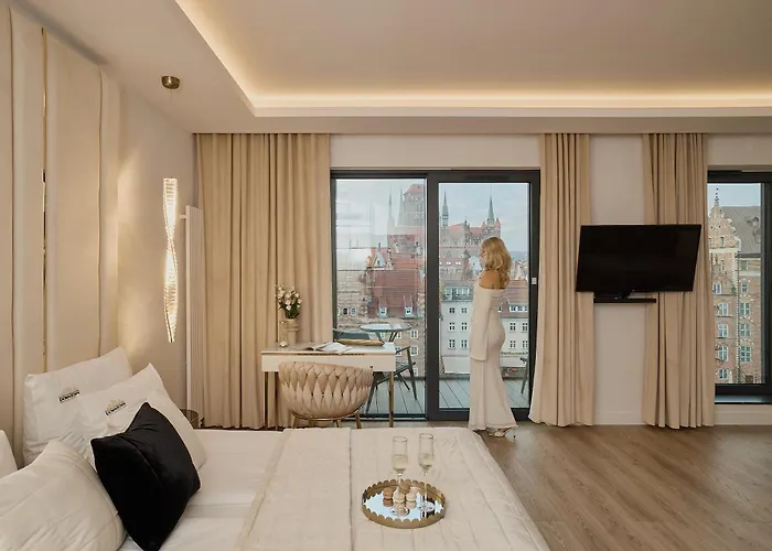 Deo Plaza Premium & Riverside By Downtown