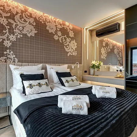 Deo Plaza Premium Suites, Riverside & Radisson By Downtown Gdańsk